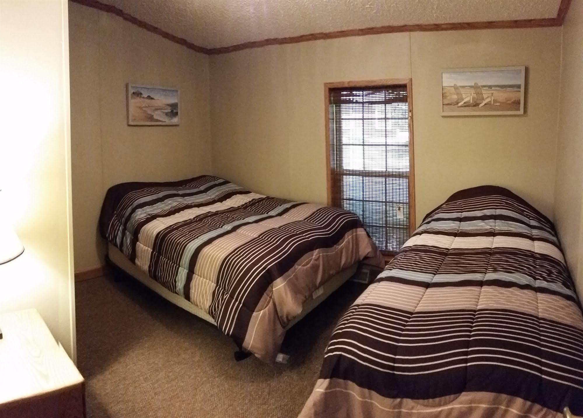 Island Club Rentals Put-in-Bay Eksteriør bilde